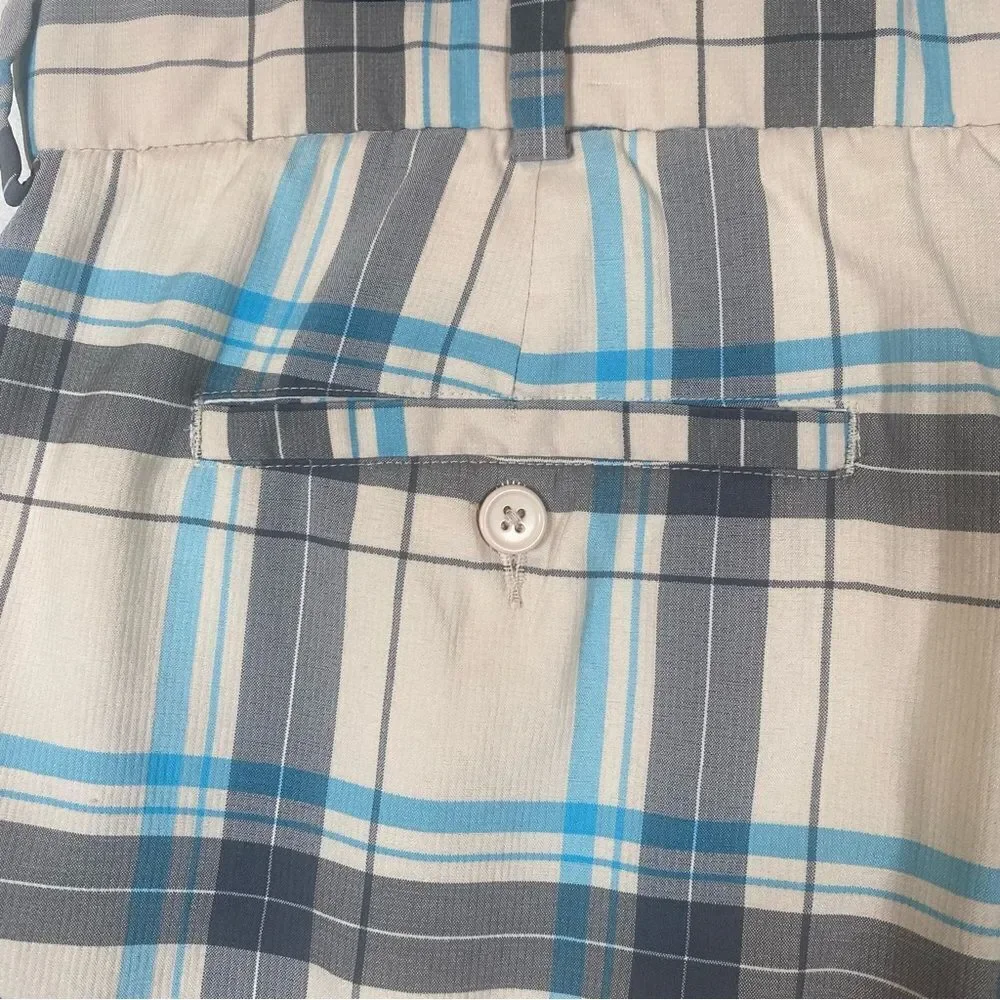 Snake Eyes Dry 18 Plaid Shorts Size 38